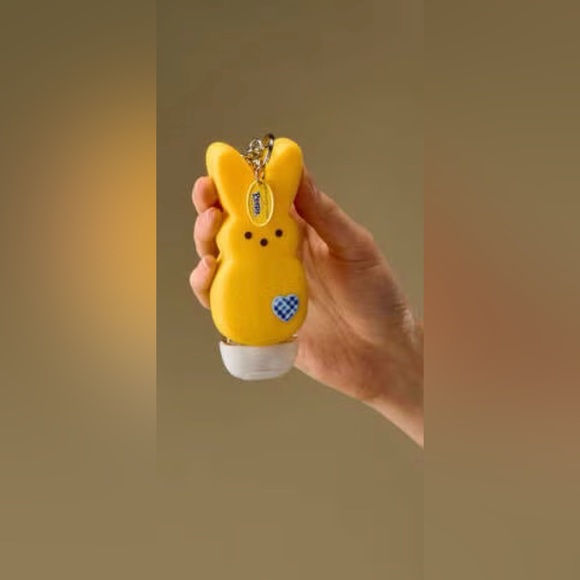 Bath and body works PEEPS® Yellow Marshmallow Bunny hand sanitizer holder - Picture 3 of 3
